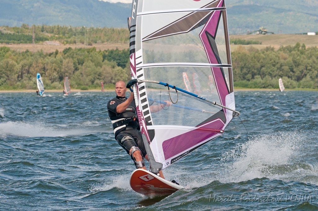 D2012-015-187u.jpg