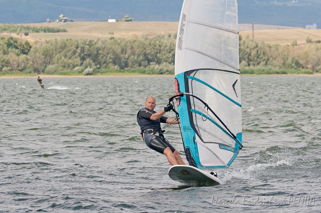 D2012-015-251u.jpg