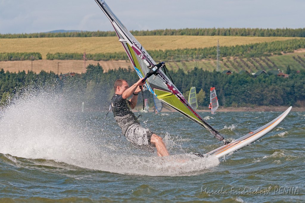D2012-015-313u.jpg