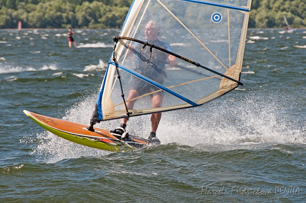 D2015-039-055u.jpg