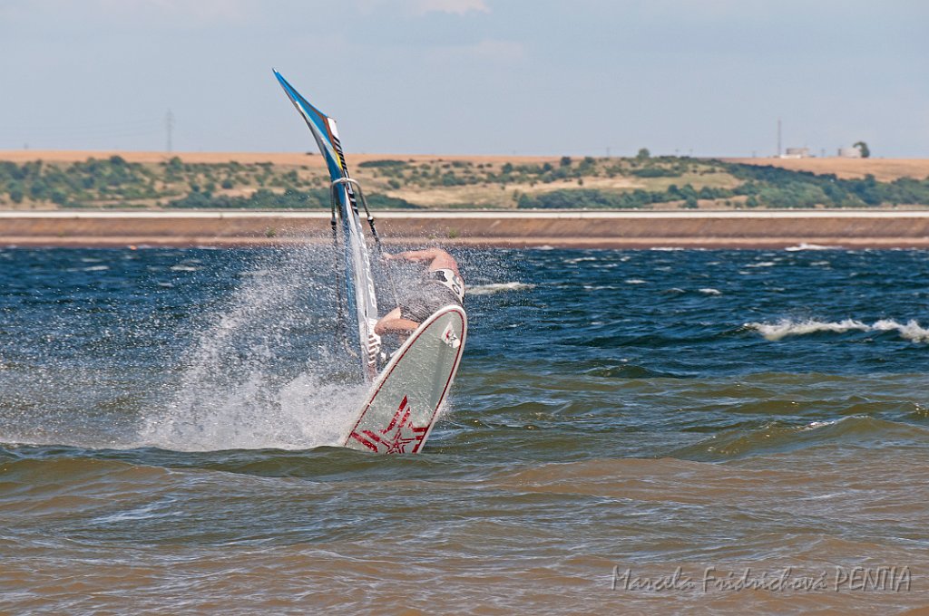 D2015-039-081u.jpg