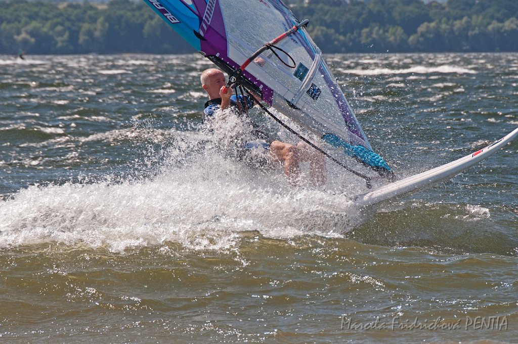 D2015-039-084u.jpg