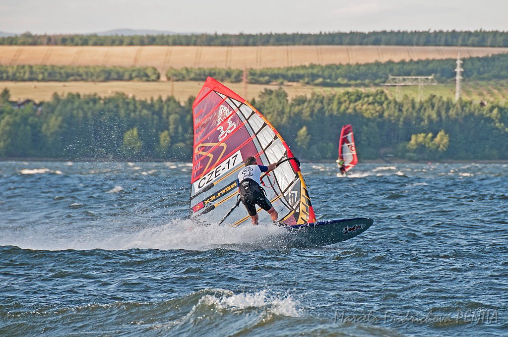 D2015-039-251u.jpg