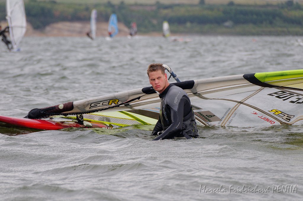 D2015-052-0567u.jpg