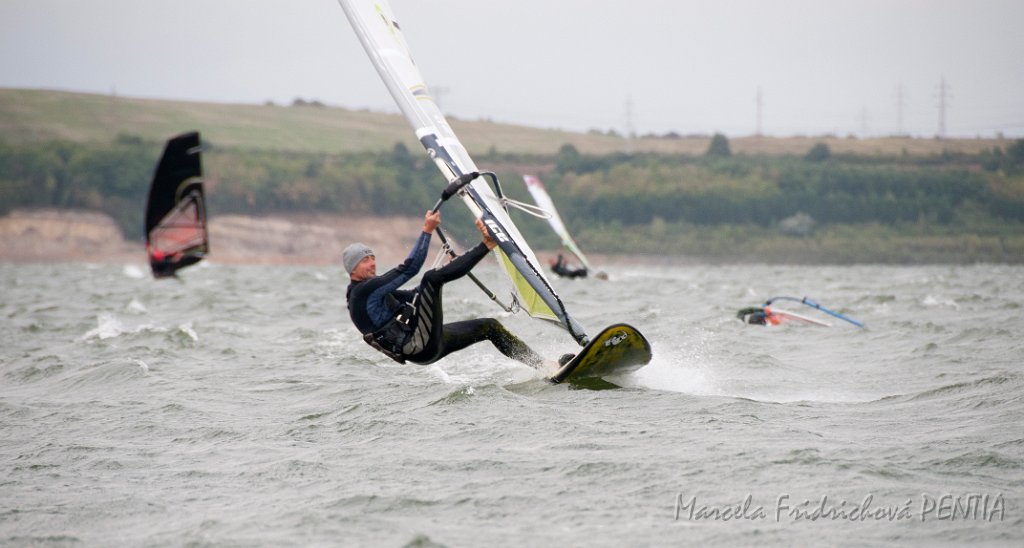 D2015-052-0628-2.jpg