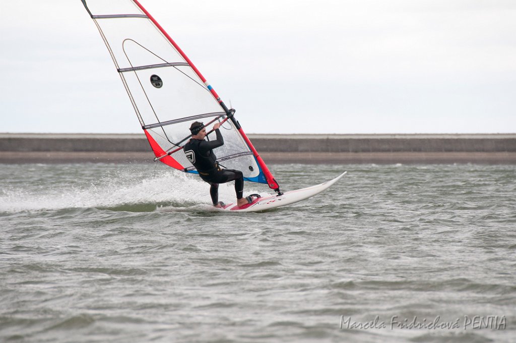 D2015-052-0637.jpg