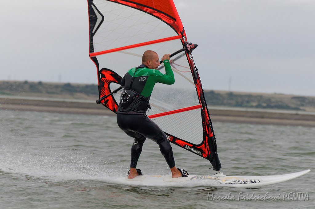 D2015-052-0686.jpg