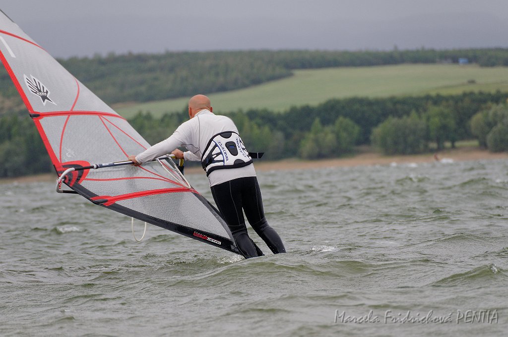 D2015-052-0692.jpg