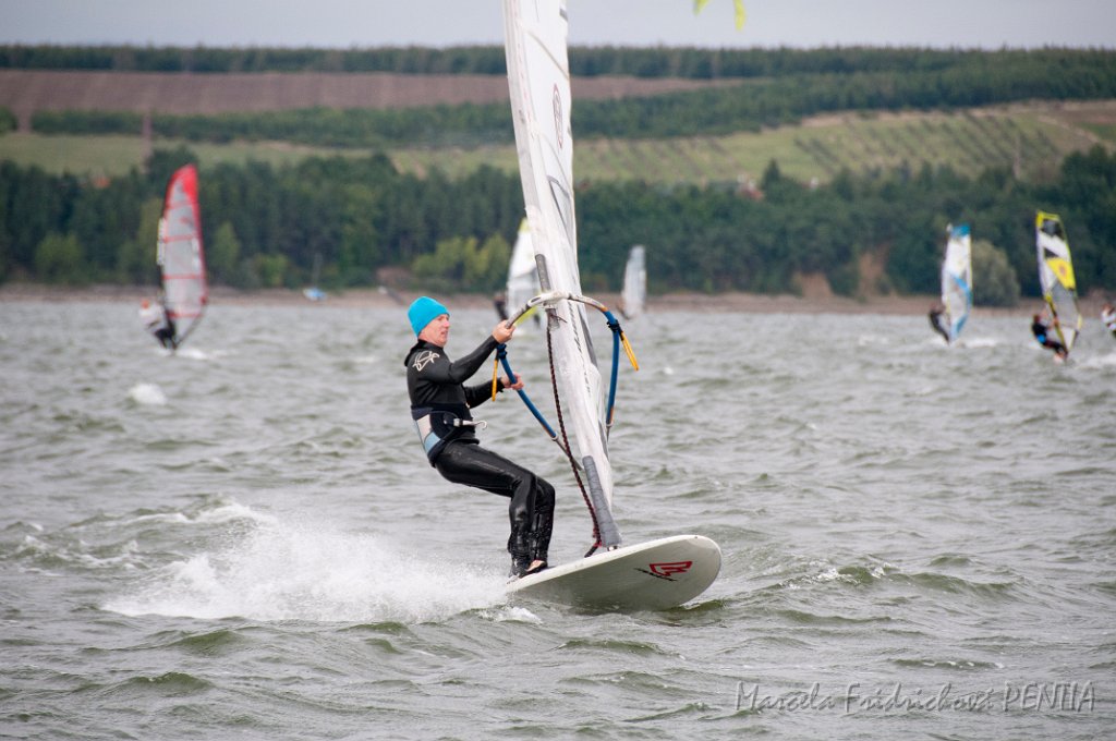 D2015-052-0719-1.jpg