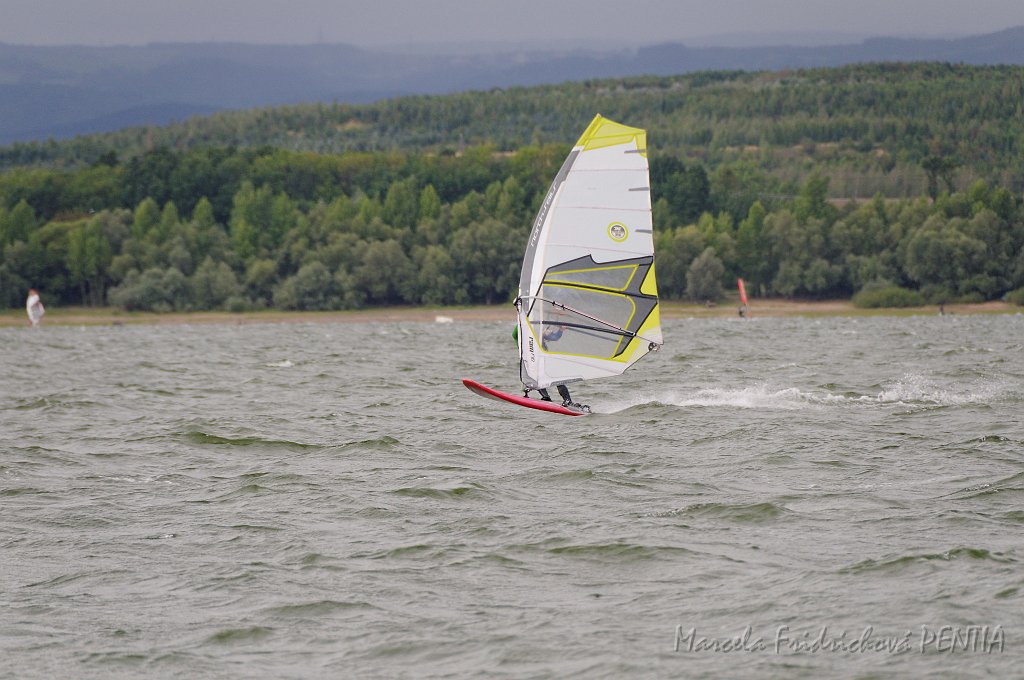D2015-052-0732u.jpg