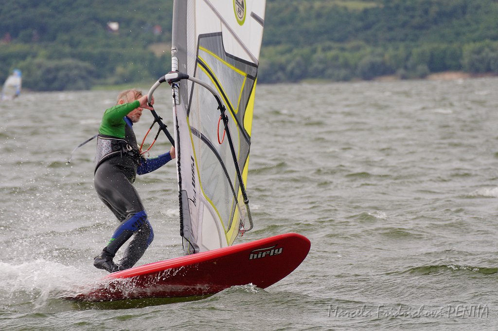 D2015-052-0737u.jpg