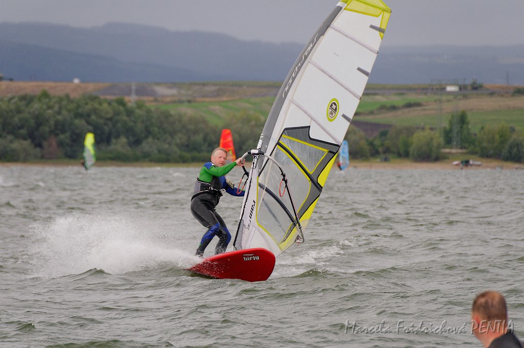 D2015-052-0758u.jpg