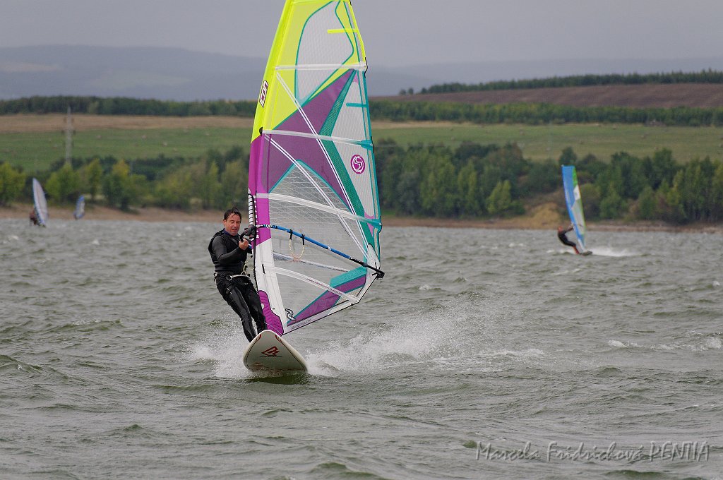 D2015-052-0800.jpg