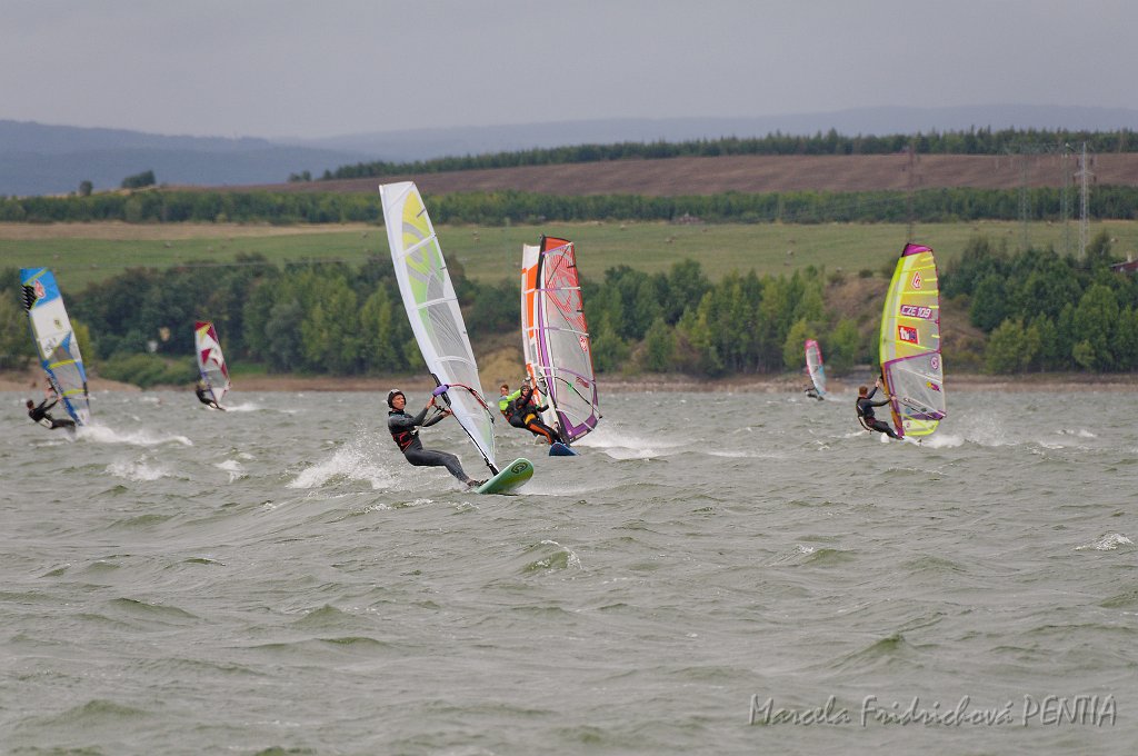 D2015-052-0913.jpg
