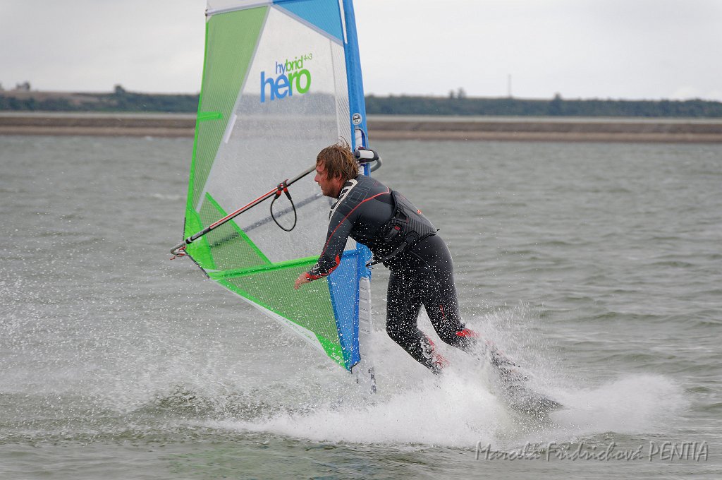 D2015-052-0925.jpg