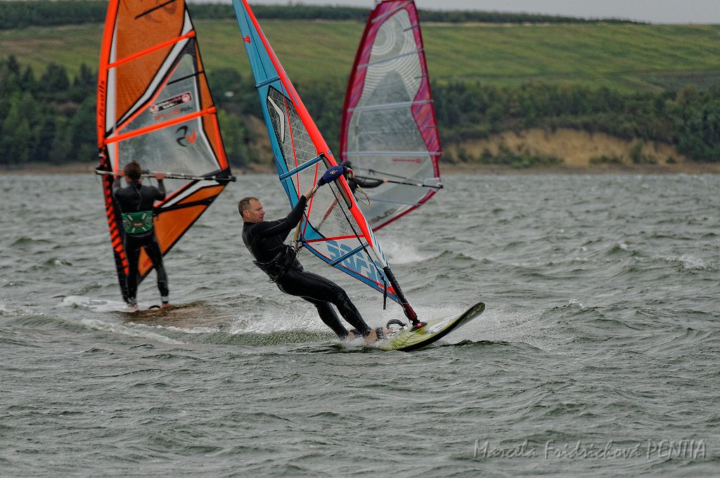 D2015-052-0979.jpg