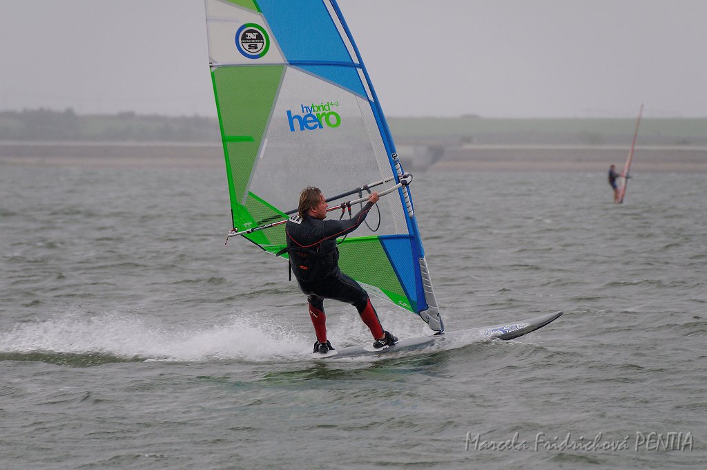 D2015-052-0998.jpg