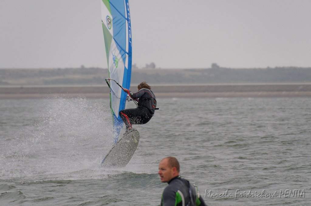 D2015-052-1000.jpg