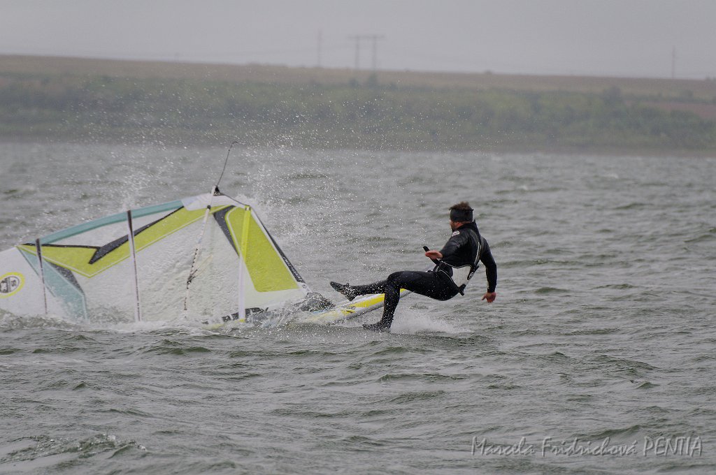 D2015-052-1015.jpg
