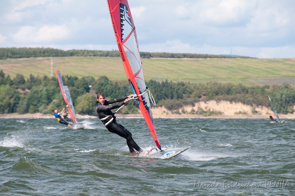 D2015-052-0026-4.jpg