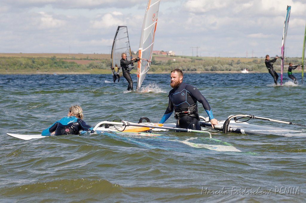 D2015-052-0032.jpg