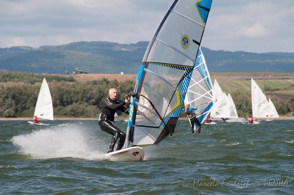 D2015-052-0043.jpg