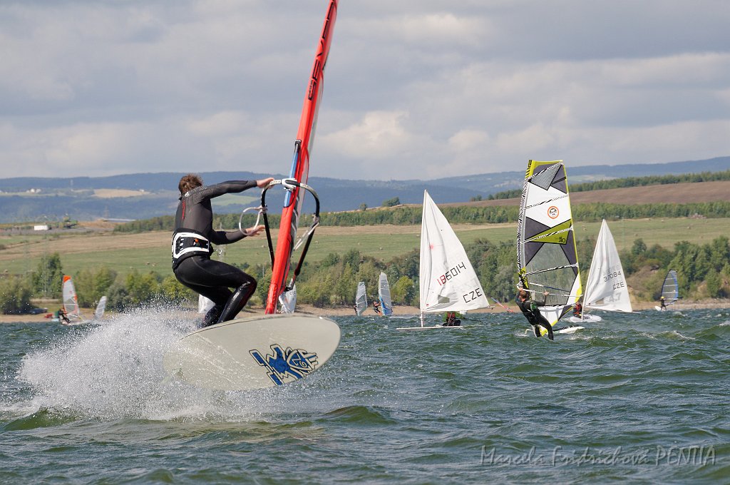 D2015-052-0095.jpg