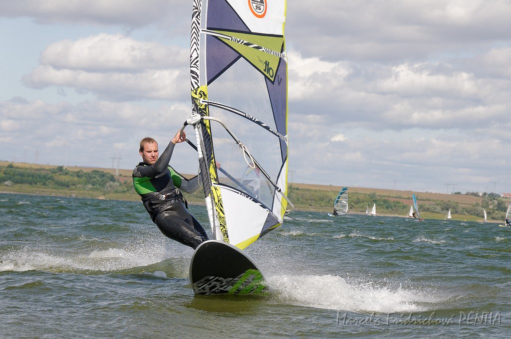 D2015-052-0109.jpg