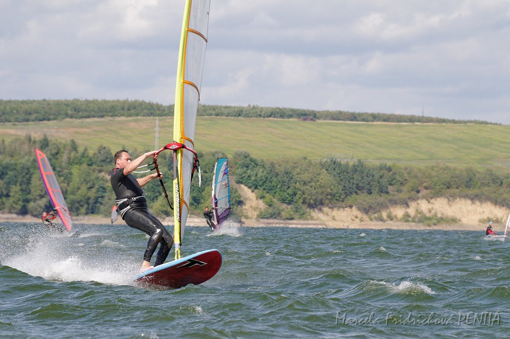 D2015-052-0114.jpg