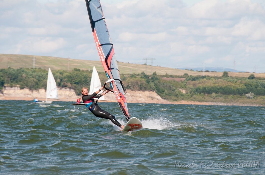 D2015-052-0120-1.jpg