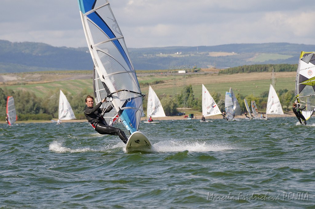 D2015-052-0129.jpg