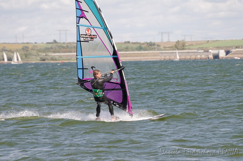 D2015-052-0150.jpg