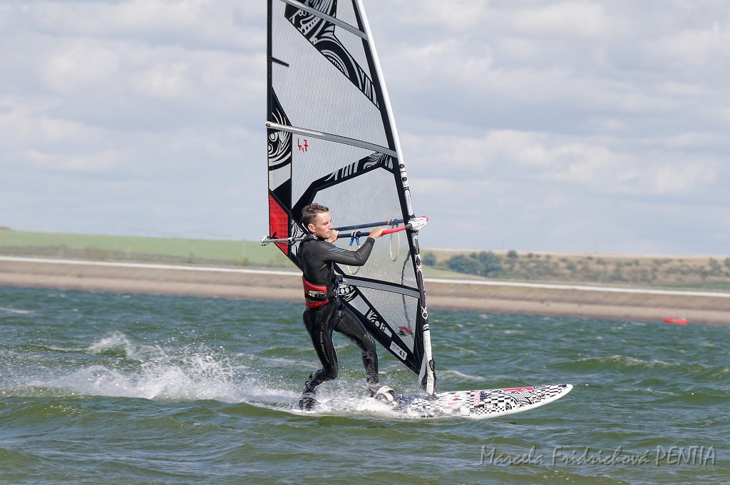 D2015-052-0203.jpg