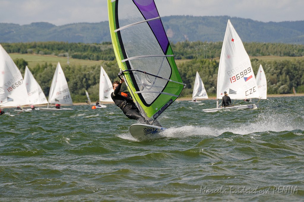 D2015-052-0206.jpg