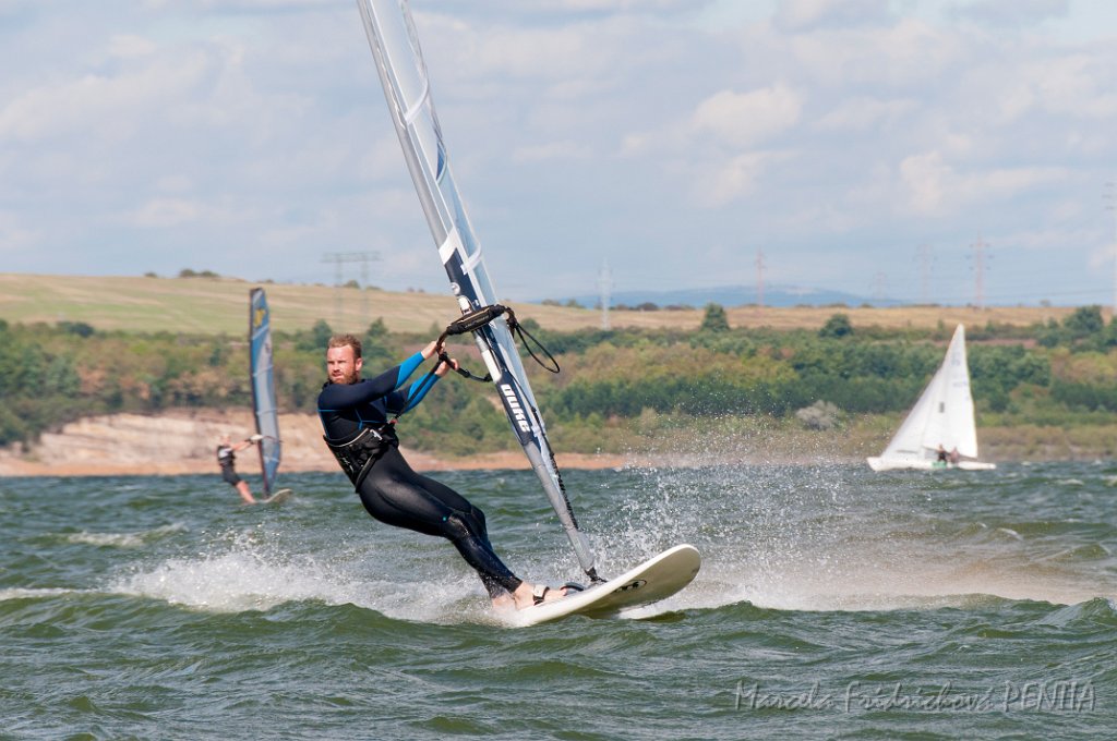 D2015-052-0229.jpg