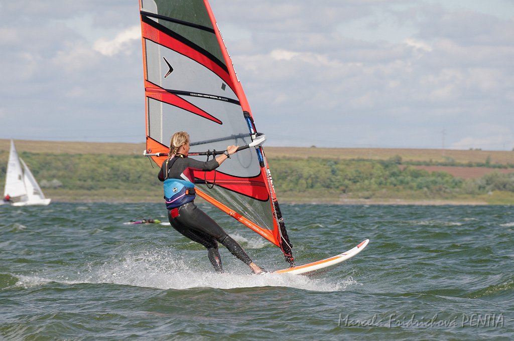 D2015-052-0258.jpg