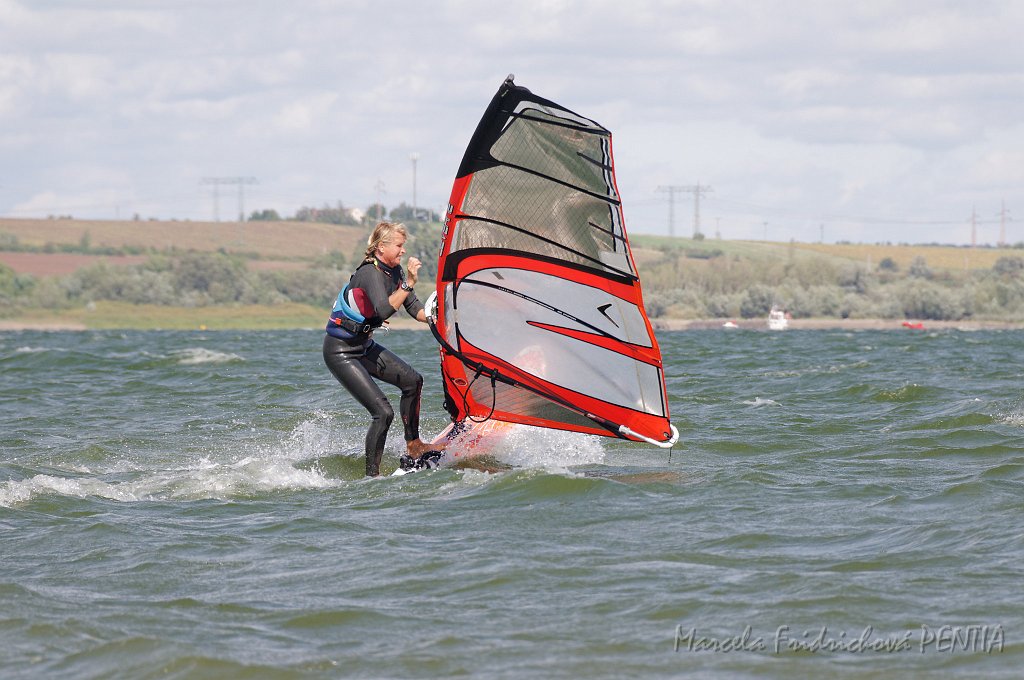 D2015-052-0259.jpg