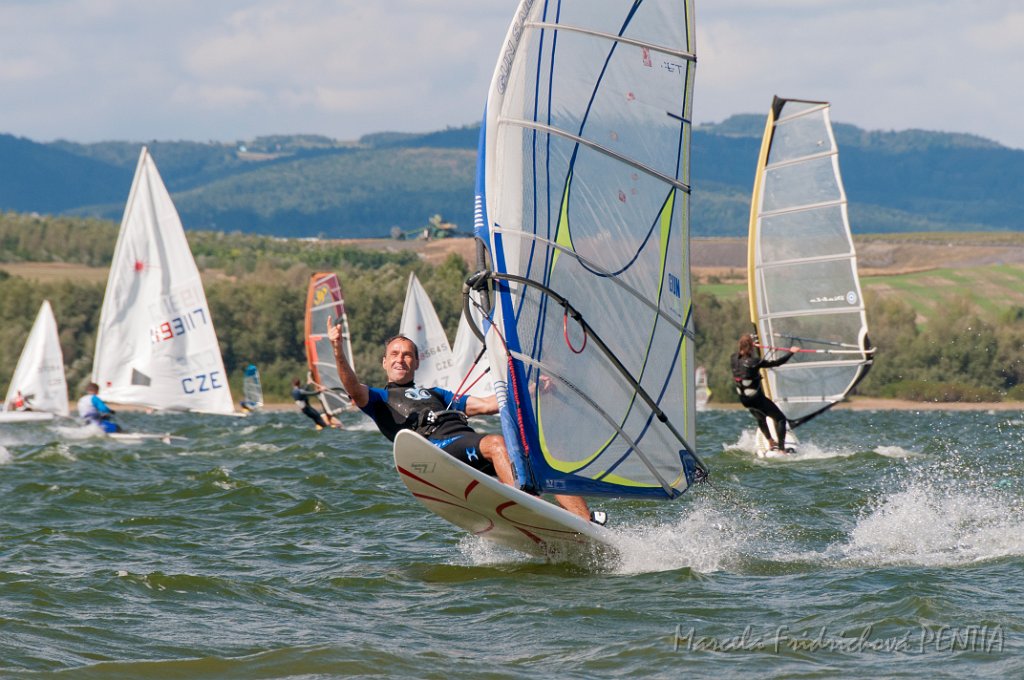 D2015-052-0265.jpg