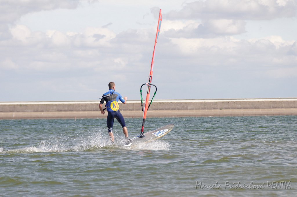 D2015-052-0286.jpg