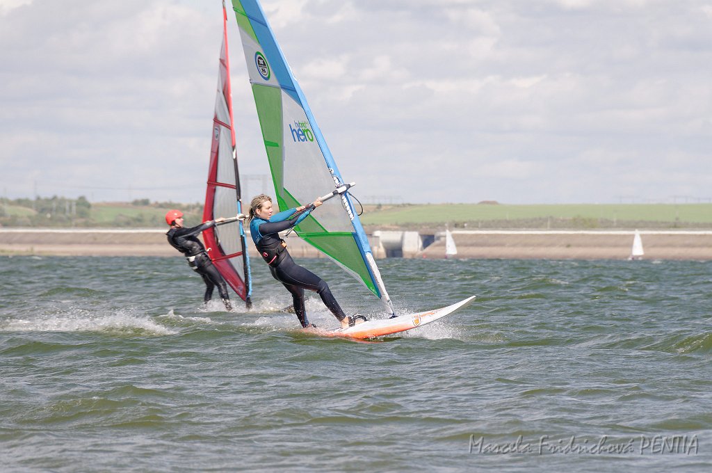 D2015-052-0295.jpg