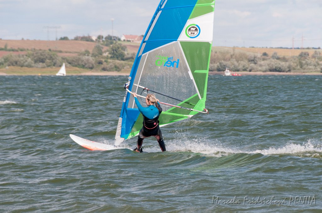 D2015-052-0297-3.jpg