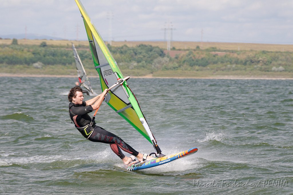 D2015-052-0306.jpg