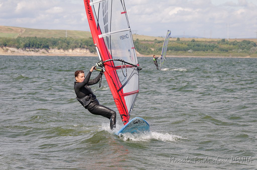 D2015-052-0310.jpg