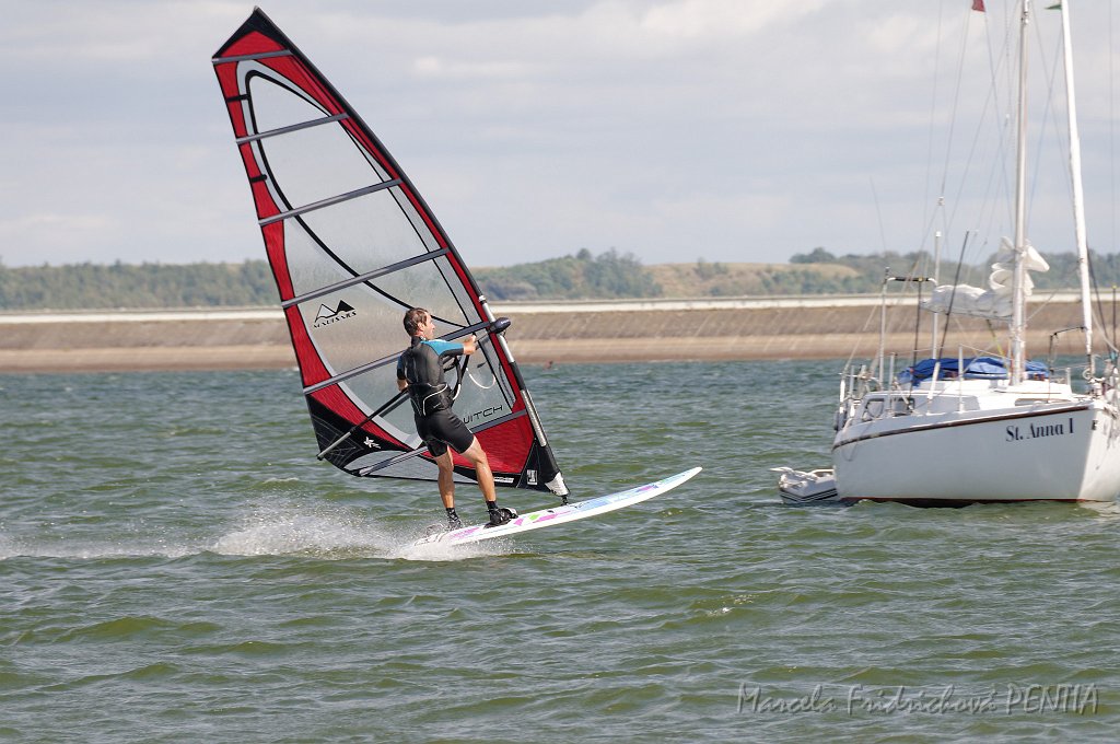 D2015-052-0322.jpg