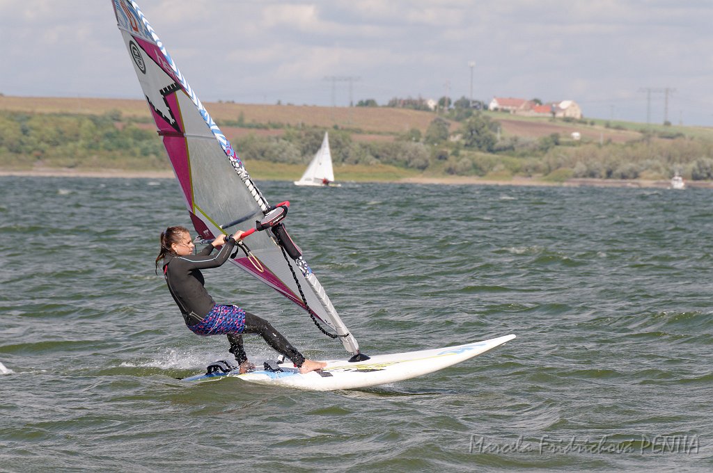 D2015-052-0353.jpg