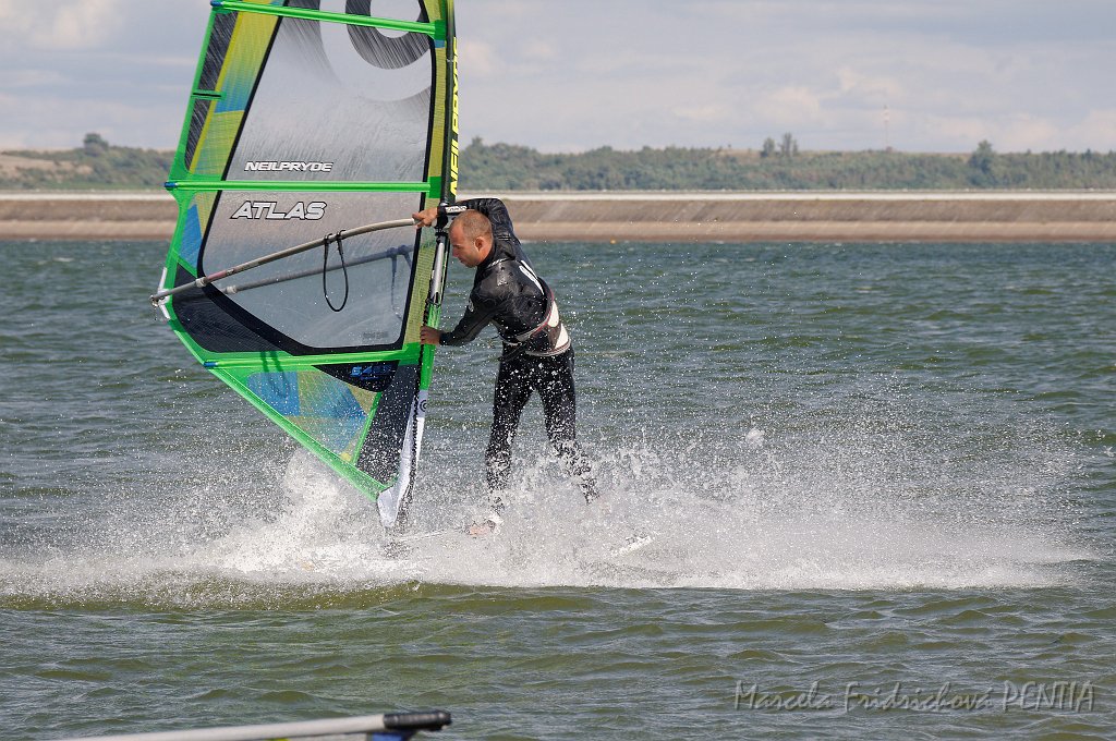 D2015-052-0373.jpg