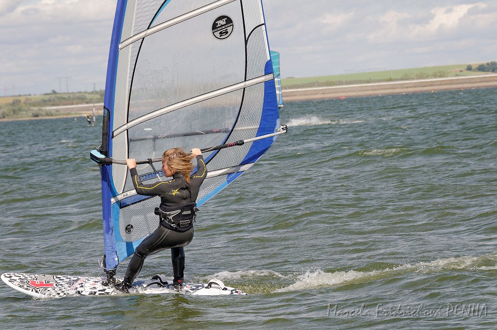 D2015-052-0381.jpg