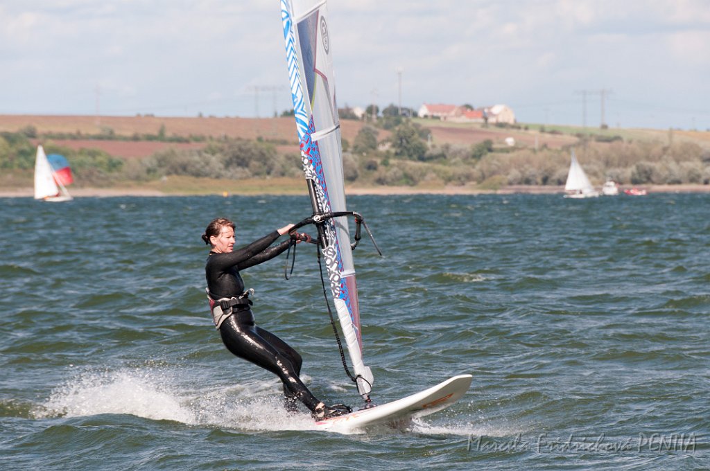 D2015-052-0385-1.jpg