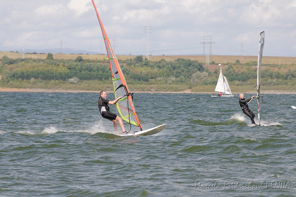 D2015-052-0387.jpg