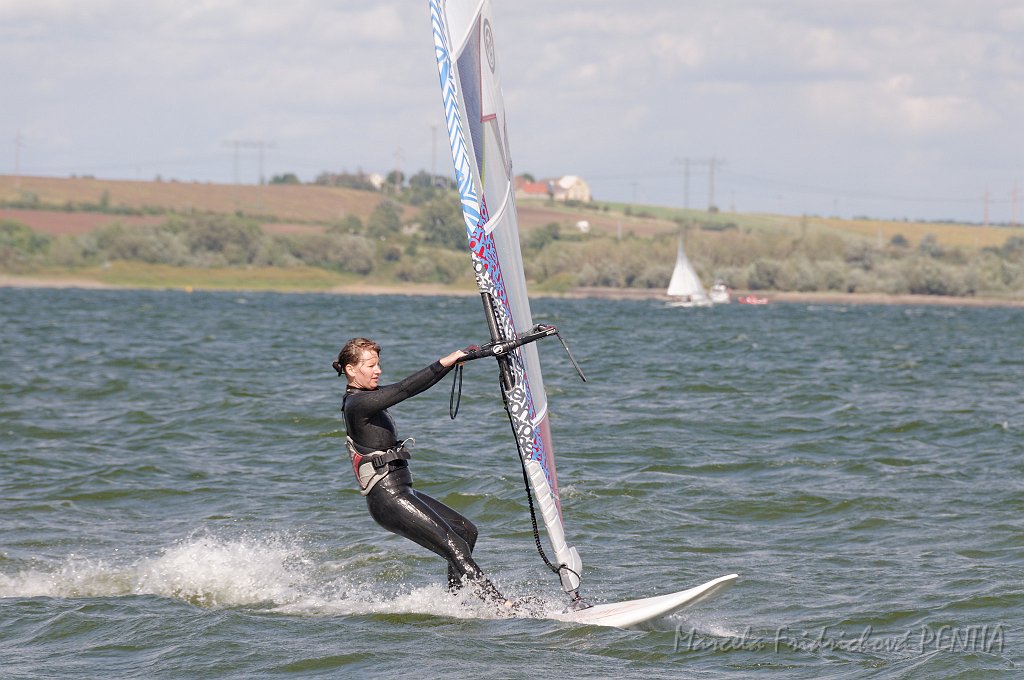 D2015-052-0410.jpg